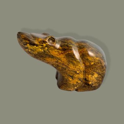 Oso de origen Inuit en saponita