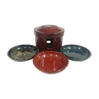 Juego de 6 platos para tabaco en baquelita con estuche