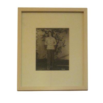 Fotografía en blanco y negro de Bette Davis de Warner Bors. Pictures para HOY con marco de madera