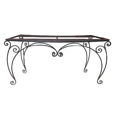 Mesa consola en acero negro con soportes a manera de roleos