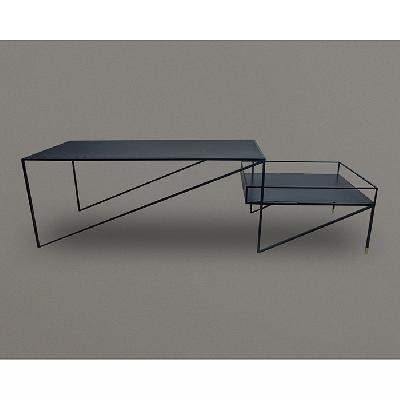 Mesa de centro en acero laqueado negro de la línea Acapulco Trouvé