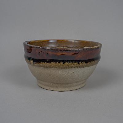 Tazón en cerámica de alta temperatura beige con borde café