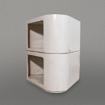 Muebles Capricornio. Gabinete a 2 niveles en plástico blanco.